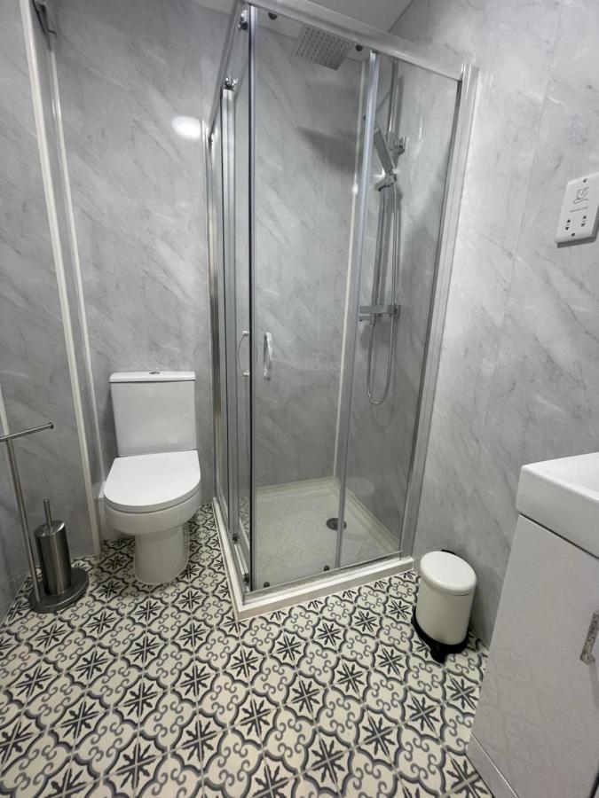 Riverside Premium Double Room Garden View E14 London Exterior foto