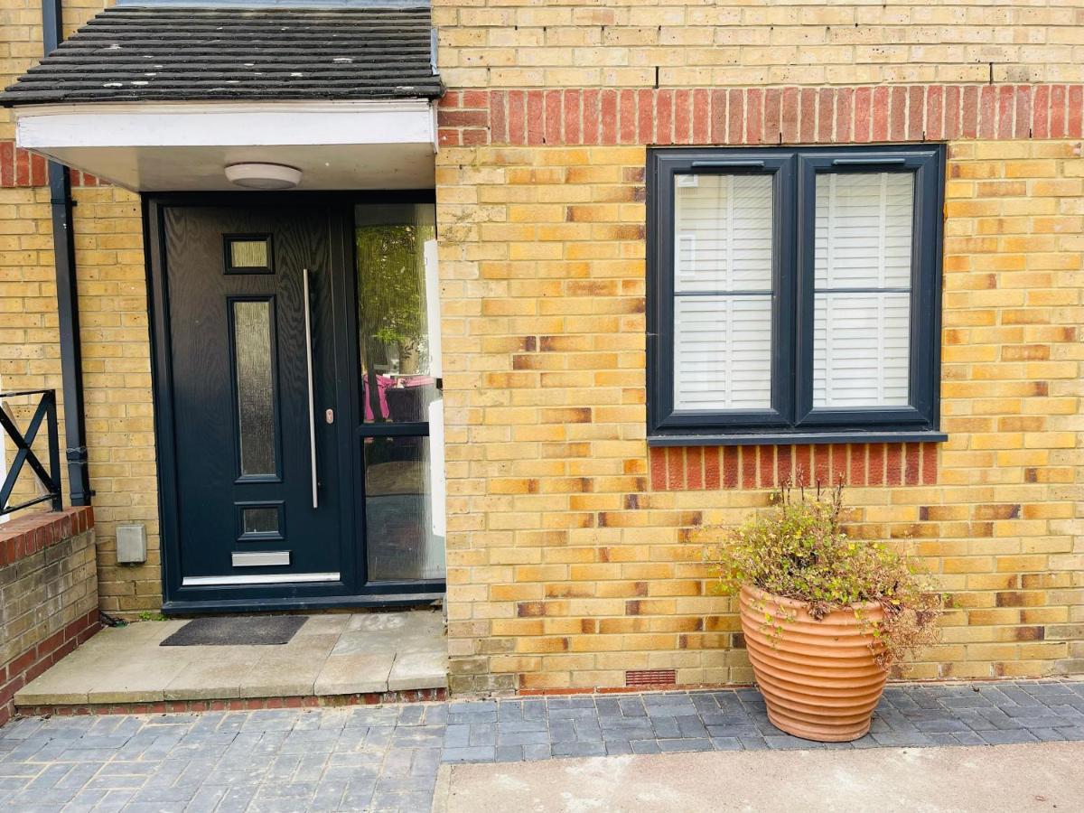 Riverside Premium Double Room Garden View E14 London Exterior foto